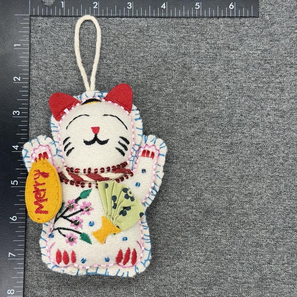 Fabric Embroidered Hanging Lucky Cat Ornament Maneki Neko Christmas 5" Merry - Picture 2 of 6